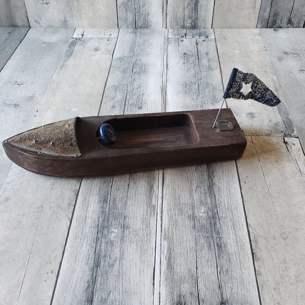 Midwest of Cannon Falls Wood and Metal Speedboat